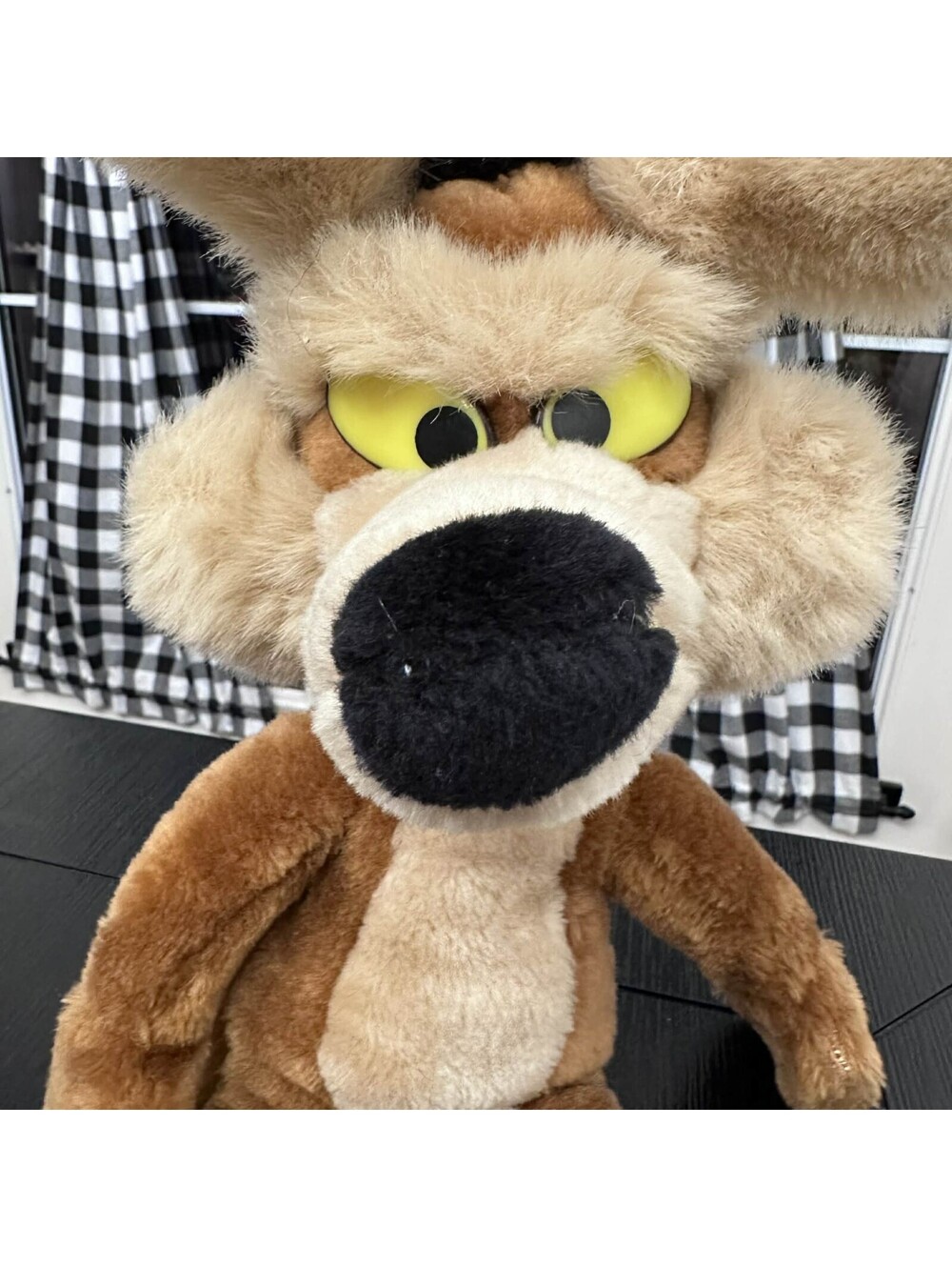Vintage 1990 Warner Bros Wile E Coyote Plush Stuffed Animal Looney Tunes EUC